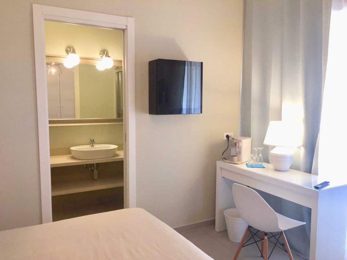 Esmeralda'S Rooms Porto San Paolo  Eksteriør billede